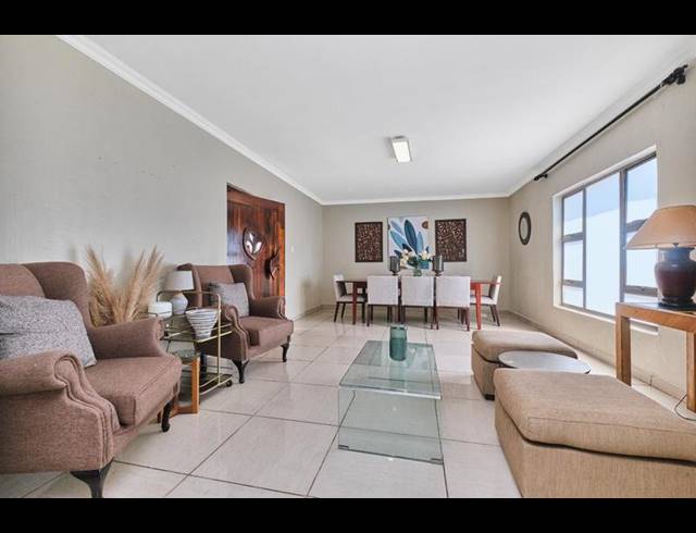 4 BEDROOM HOUSE FOR SALE IN PARKMORE